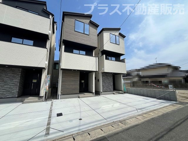 【外観】 | 福岡市西区横浜1丁目5期　2号棟（全3棟）【仲介手数料無料・0円】 | 現地写真。プラス不動産販売なら、現場の全ての棟をまとめてご見学頂けます。