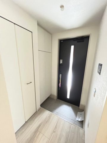 【玄関】 | 福岡市西区横浜1丁目5期　2号棟（全3棟）【仲介手数料無料・0円】 | 現地写真。