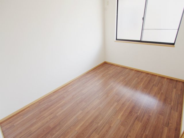 KEM-KAJITA-APの洋室