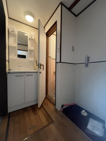 中古住宅　元宮町3丁目の洗面所