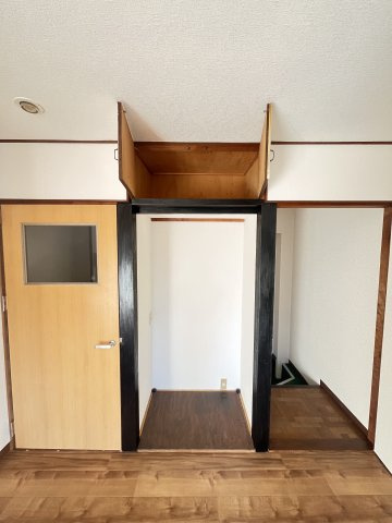中古住宅　元宮町3丁目の収納|2F