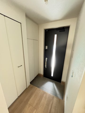 【玄関】 | 福岡市西区横浜1丁目5期　3号棟（全3棟）【仲介手数料無料・0円】 | 現地写真。