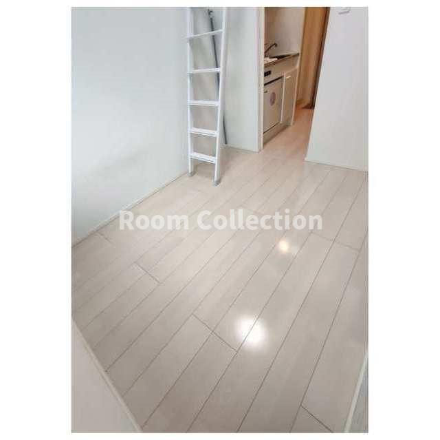 メゾンクレールの居間・リビング