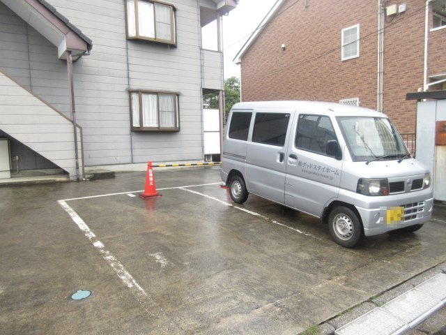 ハイムオリオンの駐車場