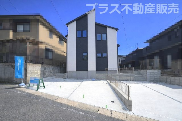 【外観】 | 春日市白水ヶ丘2丁目4期　1号棟（全2棟） | 完成しました。物件内部もご見学頂けます。プラス不動産販売にお任せ下さい。