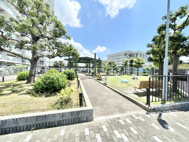 日光ハイツ香里第五の周辺