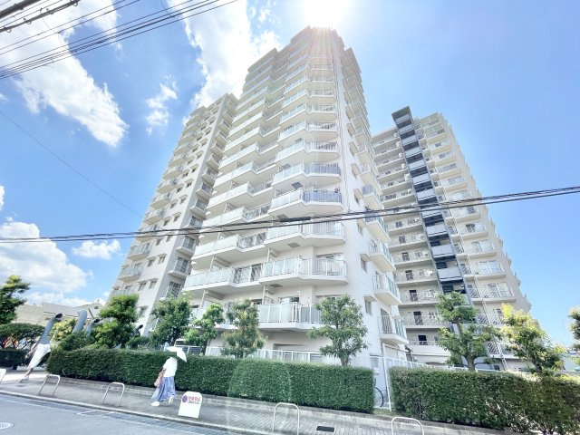 日光ハイツ香里第五の外観|建物外観を気になさる方へ、見た目の良い物件です