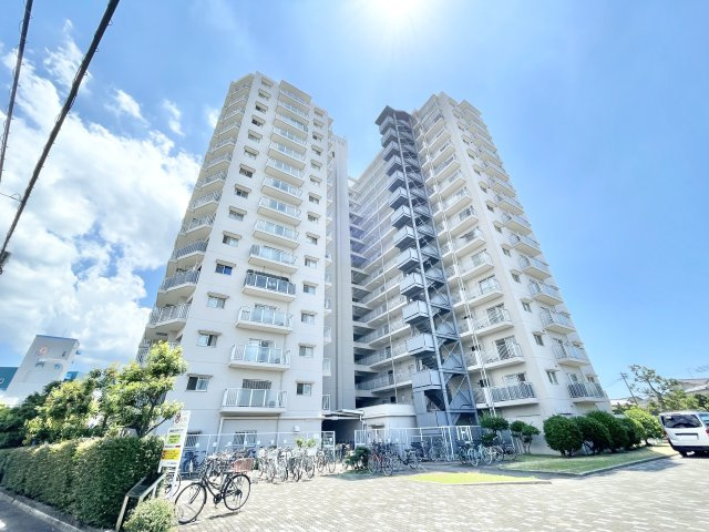 日光ハイツ香里第五の外観|建物外観を気になさる方へ、見た目の良い物件です