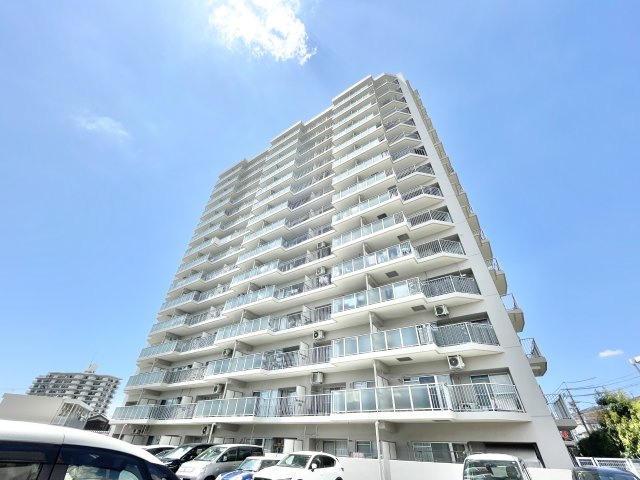 日光ハイツ香里第五の外観|おしゃれな外観です