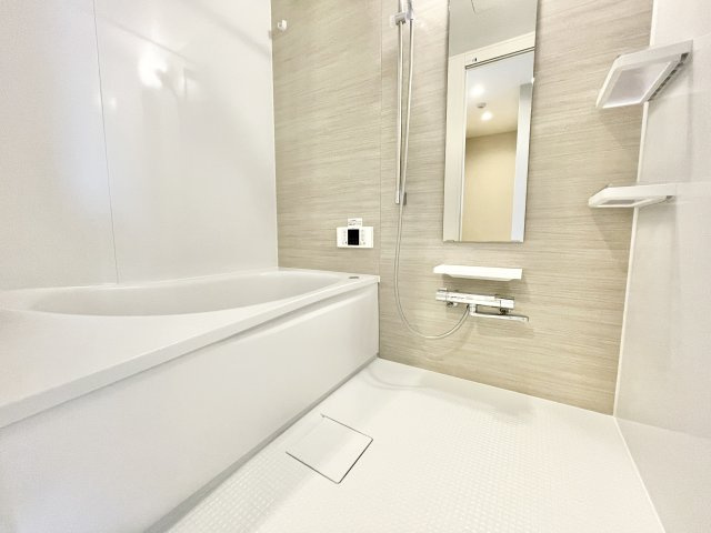 日光ハイツ香里第五の浴室|お風呂で日々の疲れを落としましょう