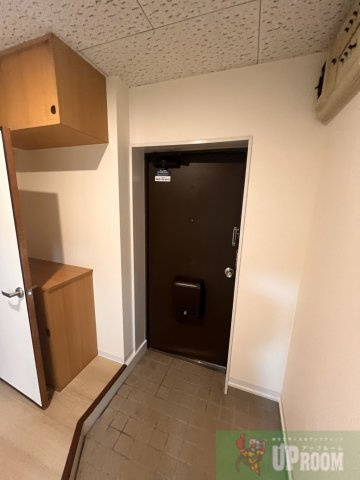 サンフラワーAハイツの玄関