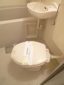 ヴェルディ武蔵野のトイレ|別部屋のお写真です。