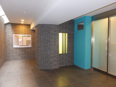 【エントランス】 | スカイコート蒲田ガーデン | 清潔なエントランスです