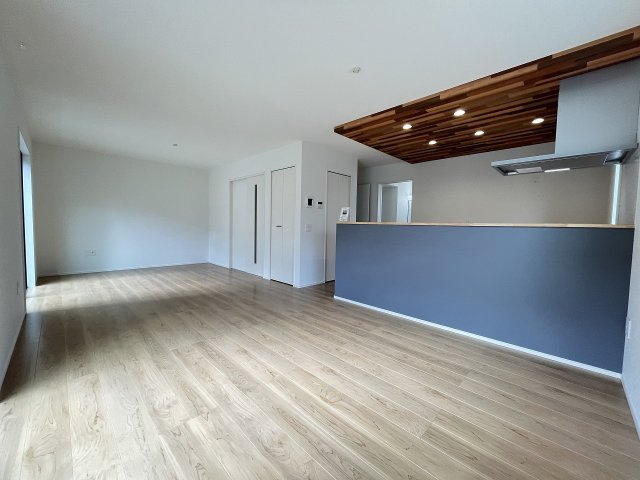 【内装】 | 春日市白水ヶ丘2丁目4期　2号棟（全2棟） | 施工例。施工例は完成時と異なる場合があります。