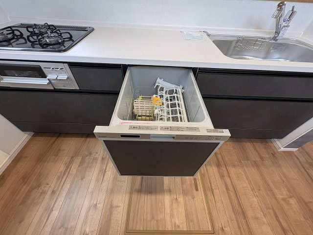 【キッチン】 | 春日市白水ヶ丘2丁目4期　2号棟（全2棟） | 施工例。施工例は完成時と異なる場合があります。