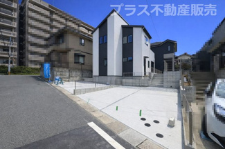 【外観】 | 現地写真。同じ物件を見るなら、プラス不動産販売にお任せ下さい。