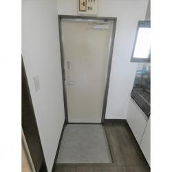 宮前ハイツの玄関