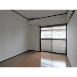 宮前ハイツの居間・リビング