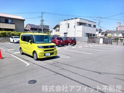 【駐車場】 | グランシャリオ東深津