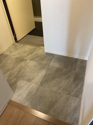 ルミークアン東陽町の玄関