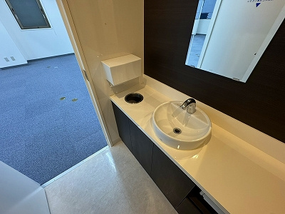 メディコ西新橋ビルの洗面所