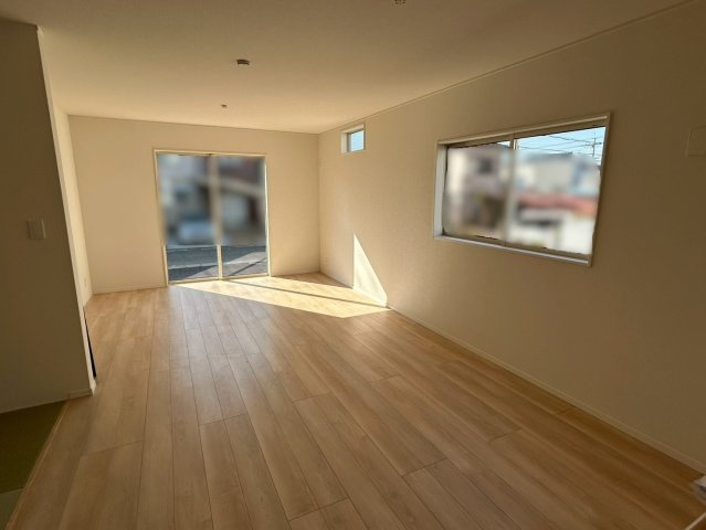 三木市末広　第10　１号棟の洋室