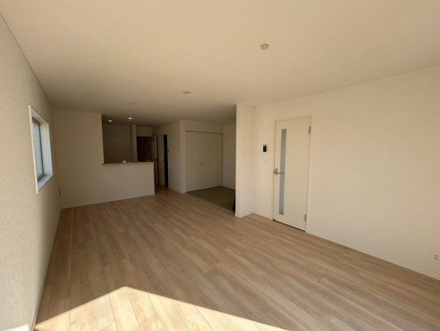 三木市末広　第10　１号棟の居間・リビング