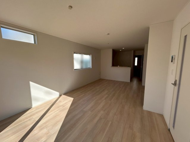 三木市末広　第10　１号棟の居間・リビング