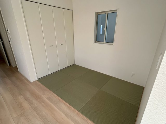 三木市末広　第10　１号棟の和室