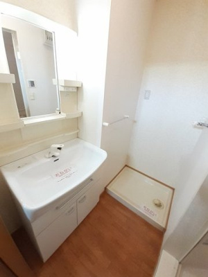 【洗面所】 | グロースコート | 広い洗面スペース