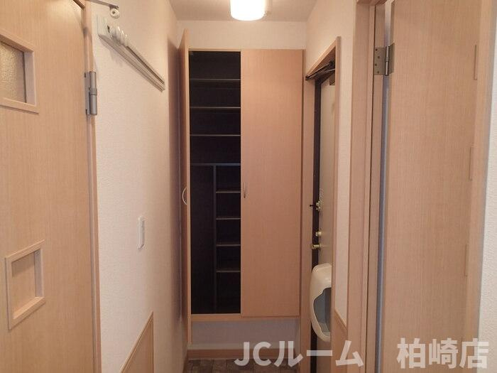 柏崎市大字藤井のアパートの玄関