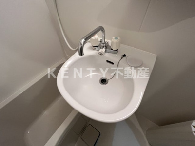 【洗面所】 | ラル蒲田 | 広い洗面スペース