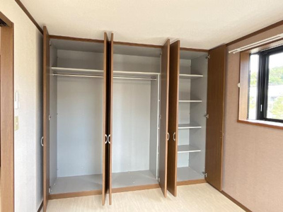 【収納】 | 冨岡ハイツⅢ | クローゼット