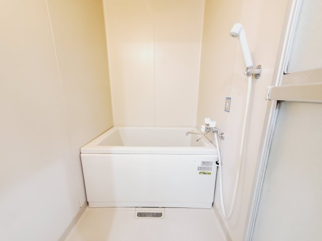 宝山ハイツの浴室