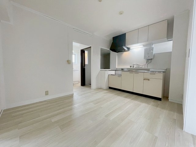 リバーコートの居間・リビング|こちらの居間で趣味の時間をお楽しみください