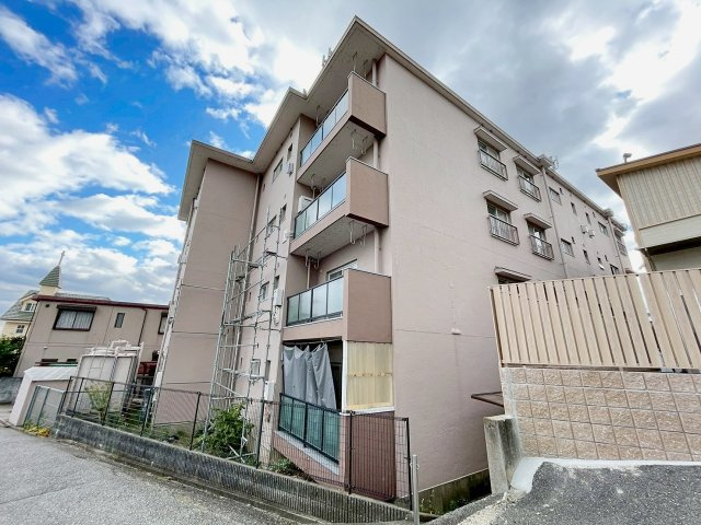 リバーコートのエントランス|建物の内部です