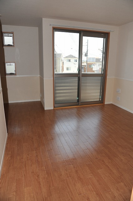 ルシェリア湘南の居間・リビング