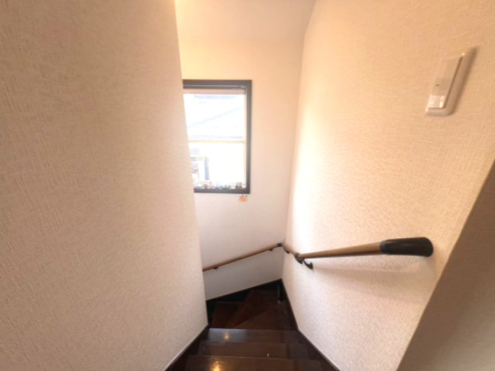比企郡中古戸建　4年前水廻りリフォーム♪のその他|階段
