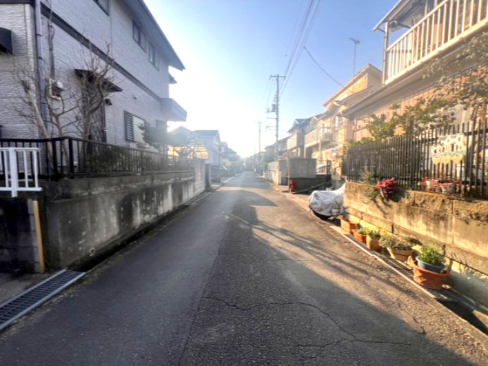 比企郡中古戸建　4年前水廻りリフォーム♪の前面道路含む現地写真