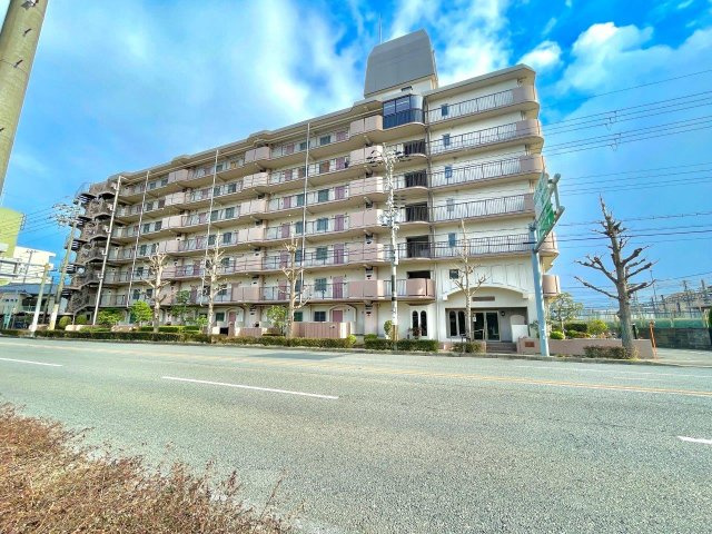 淀パークハイツの外観