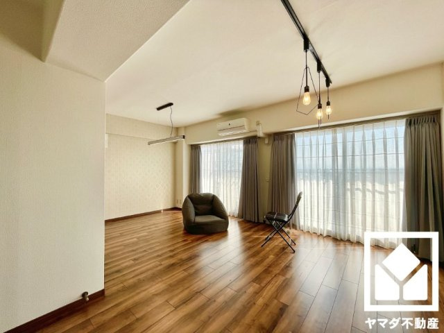 淀パークハイツの居間・リビング