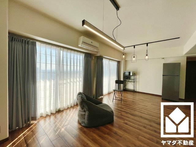 淀パークハイツの居間・リビング