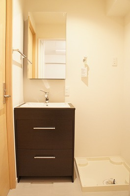 リブリ・エイリアスの独立洗面台|洗面所です