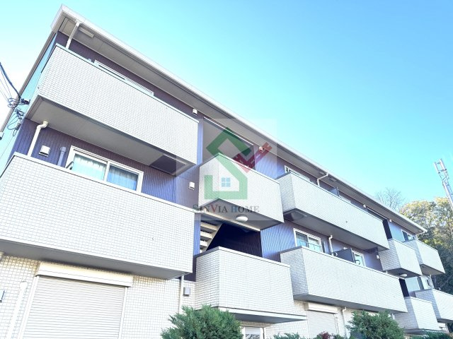 クローカスニイザAの外観