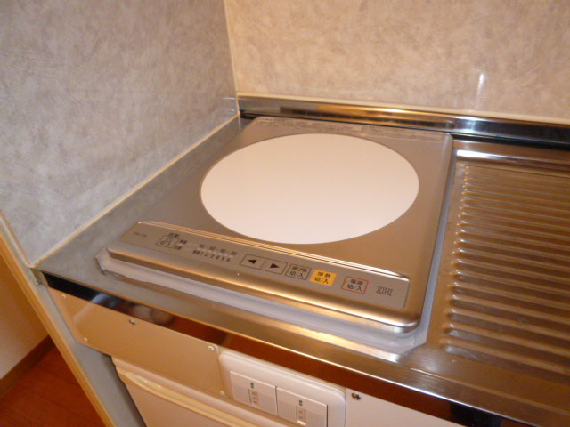 ミヨシマンション幸のキッチン|IHコンロ