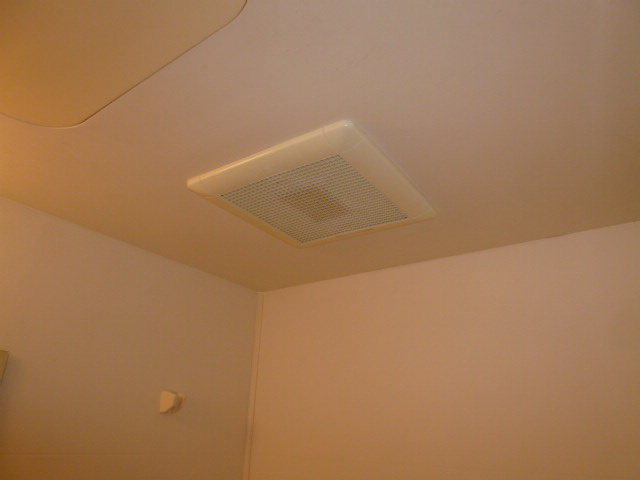 ミヨシマンション幸の浴室|浴室換気扇