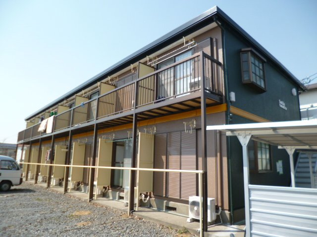 ファミーユ友光の外観