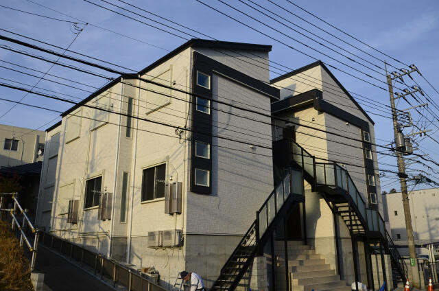 アザーレ・パッシオ生田壱番館の外観