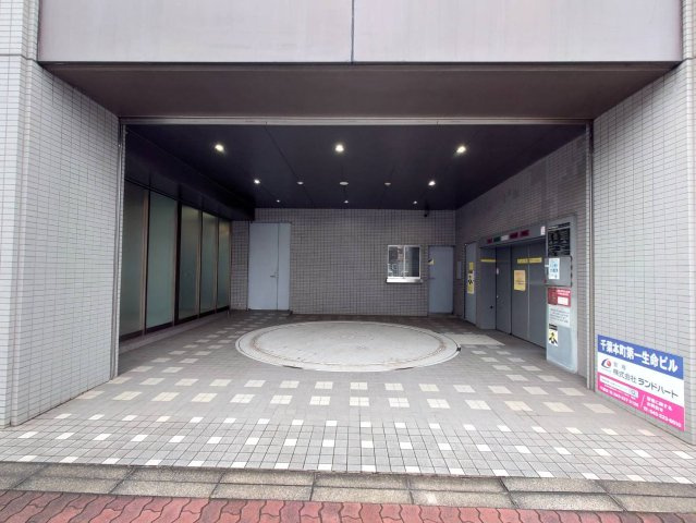 【駐車場】 | 千葉本町第一生命ビル