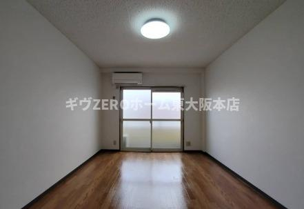 SENTIA八戸ノ里の居間・リビング